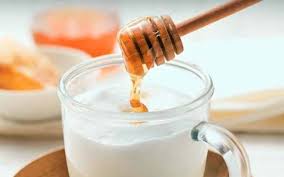 Latte caldo e miele